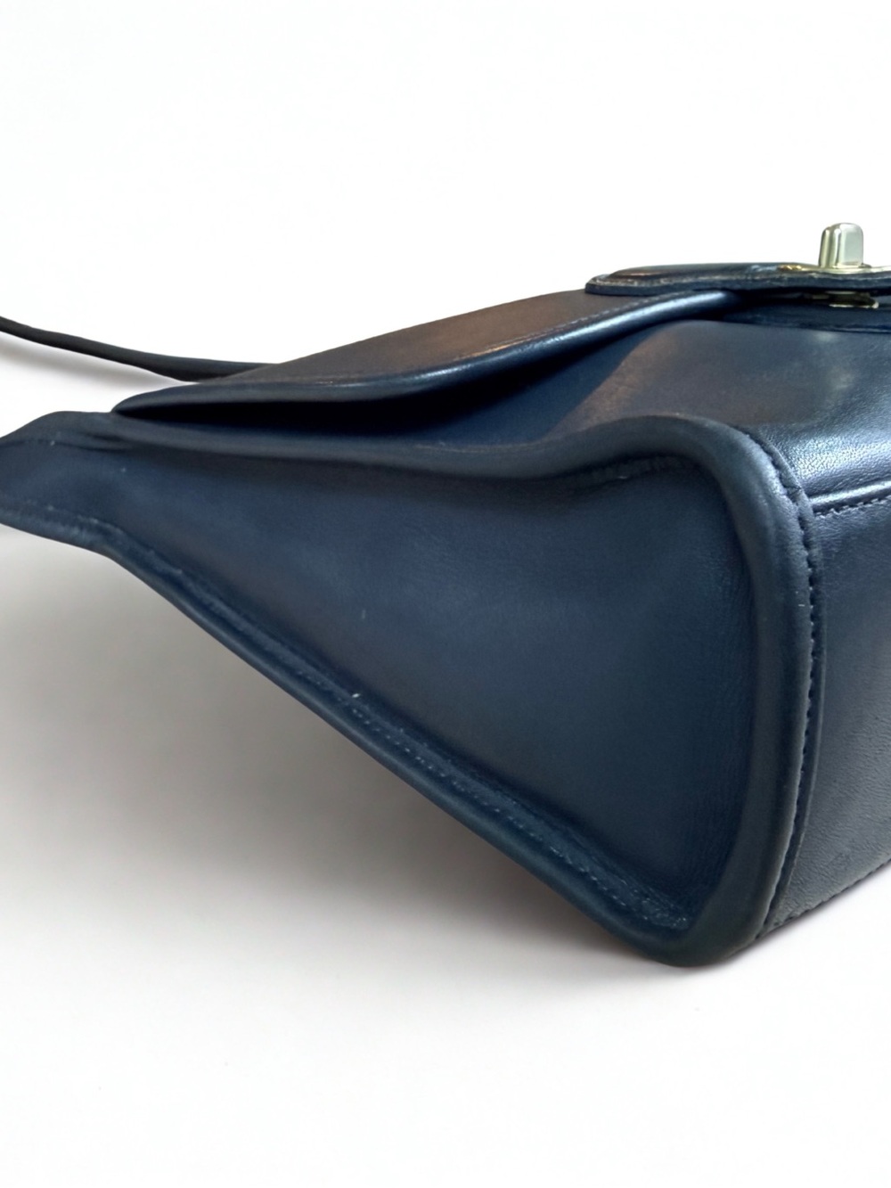VINTAGE Coach Shelburne Flap 9038 Navy Blue Leather Crossbody + Dust Bag - MINT - Picture 3 of 14